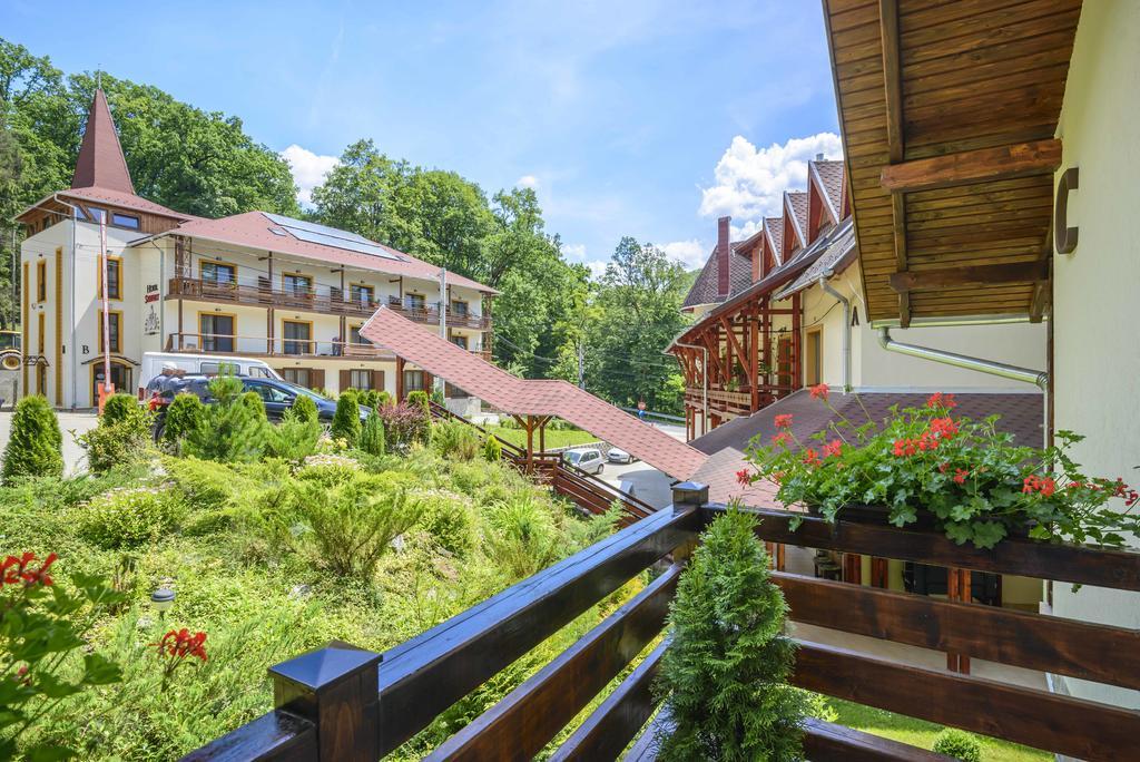 Hotel Szeifert Sovata Exterior foto